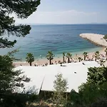 Apartamento Marjan Hill 3-br Apt,5 Guests Private Garden Near