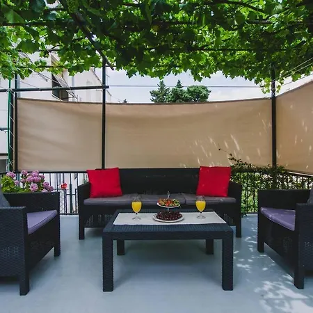 Lägenhet Marjan Hill 3-br Apt,5 Guests Private Garden Near Split