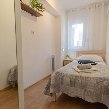 Lägenhet Marjan Hill 3-br Apt,5 Guests Private Garden Near *