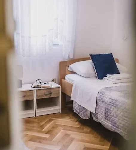 Lägenhet Marjan Hill 3-br Apt,5 Guests Private Garden Near *