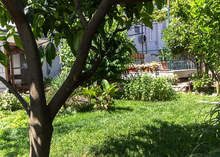 Marjan Hill 3-br Apt,5 Guests Private Garden Near Split