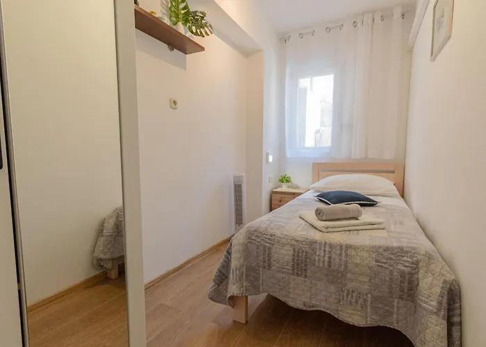 Lägenhet Marjan Hill 3-br Apt,5 Guests Private Garden Near *